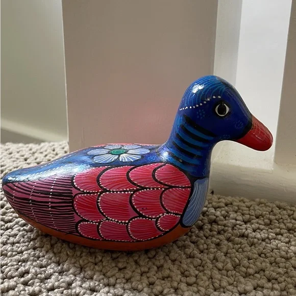 Bird Decor - Picture 2 of 7